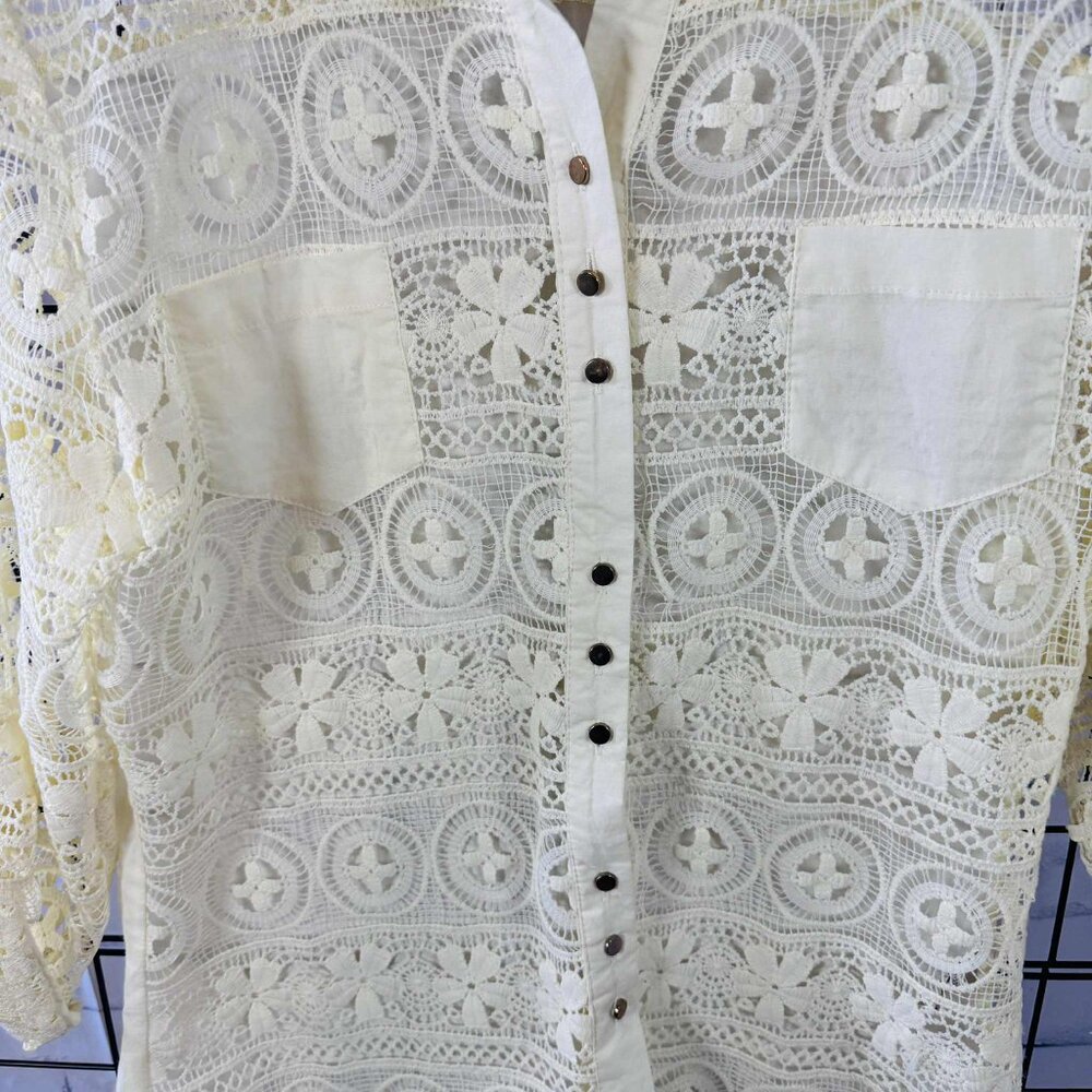 Mechant Cream Crochet Lace Button Front Shirt – Size M - Picture 2 of 8